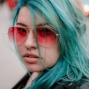 Meet your Posher, Luiza